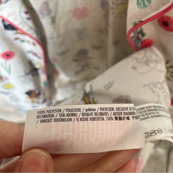 Disney Animators series pajama shirt Princesses women’s small button up - Picture 7 of 8